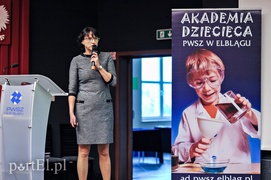 Mali studenci w krainie nauki