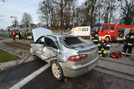 Renault zderzył się z tramwajem