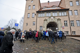 Urzędnicy uciekli z ratusza