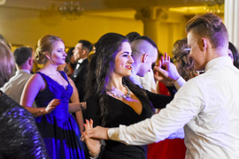 Studniówka z fotobudką, czyli tak się bawi ZST