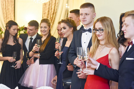 Studniówka z fotobudką, czyli tak się bawi ZST