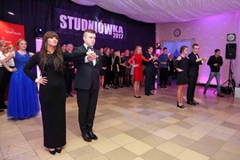 Studniówka w starym stylu