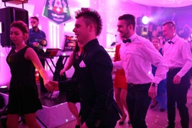 Studniówka w starym stylu