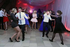 Studniówka w starym stylu