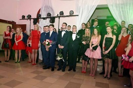 Studniówka w starym stylu