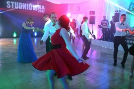 Studniówka w starym stylu