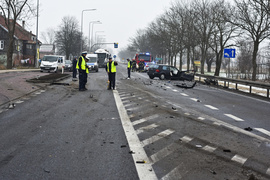 Wypadek w Kazimierzowie, kierowca ciężarówki nie żyje