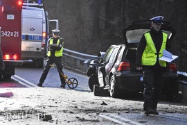 Kierowca golfa zginął na drodze do Tolkmicka