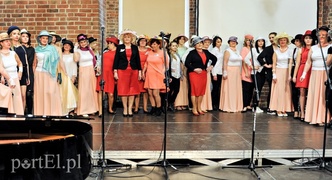 Dzień Kobiet pod znakiem kapelusza