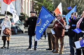 Tusk na fontannie