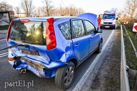 Zderzyły się auta, ucierpiał... rowerzysta