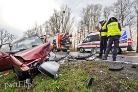 Wypadek przed Jegłownikiem, sześć osób w szpitalu