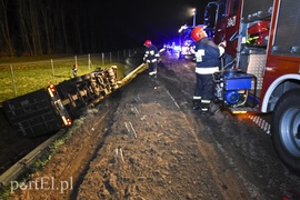 Ciężarówką wpadł do rowu na \"berlince\"