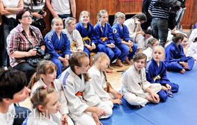 Walczą mali judocy