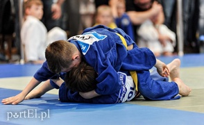 Walczą mali judocy