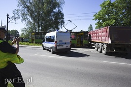 Na Grunwaldzkiej ciężarówka zderzyła się z tramwajem
