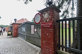 Tłumy przyjechały do Sztutowa, by witać książęcą parę
