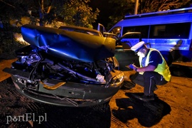 Tajemnicza kolizja na ul. Nowodworskiej, kierowca nic nie pamięta