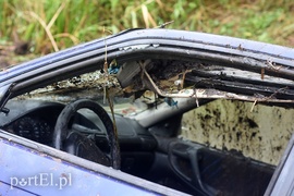Opel dachował na drodze do Malborka