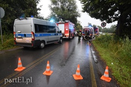 Czołówka dwóch opli, dwie osoby ranne