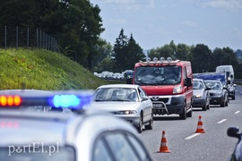Uderzył w barierki na drodze w kierunku Gdańska