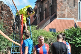 Braterska dominacja na elbląskim boisku
