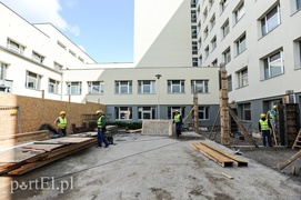 SOR ratuje, ale i się buduje