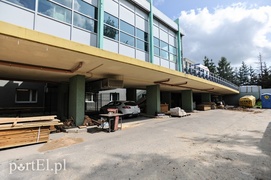 SOR ratuje, ale i się buduje