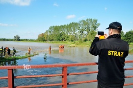 Ratowali Rzeczną przed zalaniem