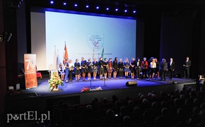 Od 70 lat uczą ekonomii