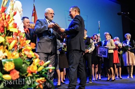 Od 70 lat uczą ekonomii