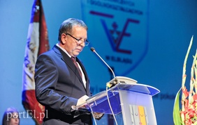 Od 70 lat uczą ekonomii