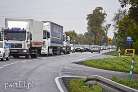 Uderzył w drzewo, zginęła 17-latka