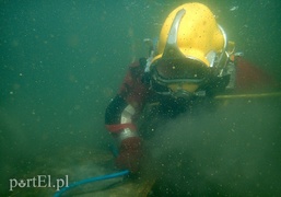 FROG pracuje pod wodą