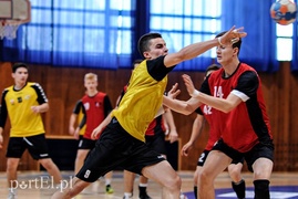 Inauguracyjne zwycięstwo juniorów Truso na własnym parkiecie (piłka ręczna)
