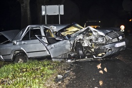 Zderzenie mercedesa z ciągnikiem