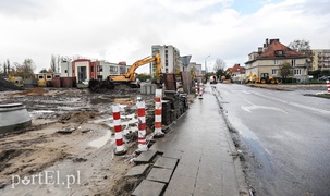 Mieszkają na budowie i mają tego dość