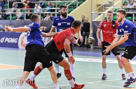 Wybrzeże gromi Meblarzy (piłka ręczna)