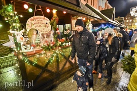 Błysnęła światłem panna zielona