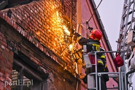Sypie się budynek przy ul. Żeglarskiej