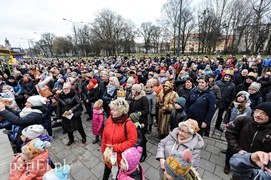 Mędrcy świata, monarchowie, gdzie śpiesznie dążycie?