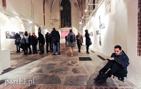 Sacrum czy profanum, czyli twarze w Galerii EL