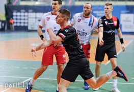 Niezły występ Meblarzy przeciwko brązowym medalistom (piłka ręczna)