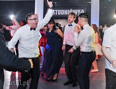 Studniówka ZSTI: \"...skończymy o pianiu kura, a później tylko matura\"