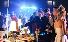 Studniówka ZSTI: \"...skończymy o pianiu kura, a później tylko matura\"