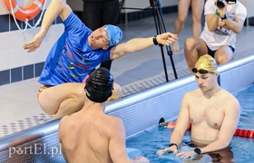 Nasi triathloniści budują formę na basenie