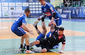 Nafciarze gromią Meblarzy (piłka ręczna)