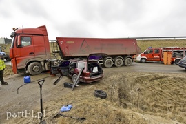 Wypadek na starej \"siódemce\". Pięć osób rannych