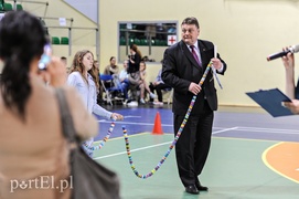 Kilometry nakrętek od uczniów