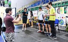 Kilometry nakrętek od uczniów